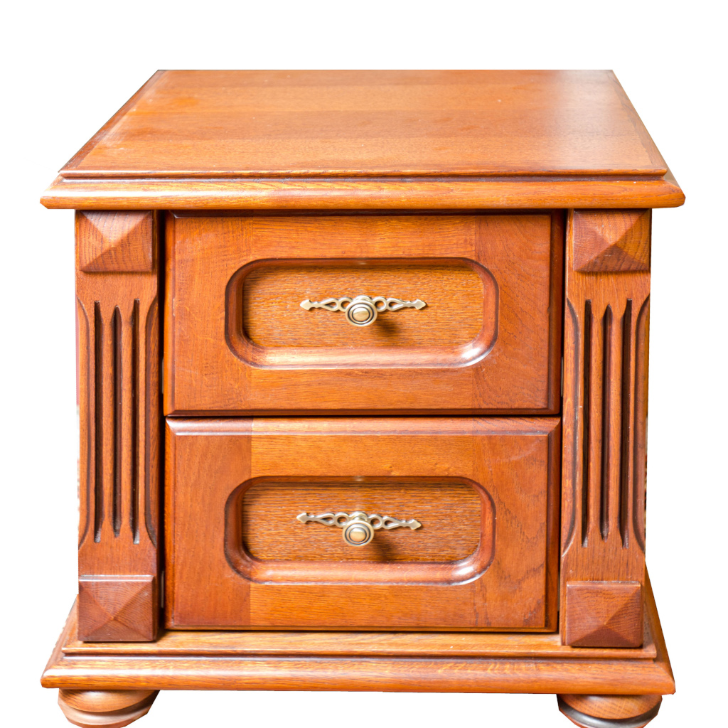 Elizabeth_nightstand_2