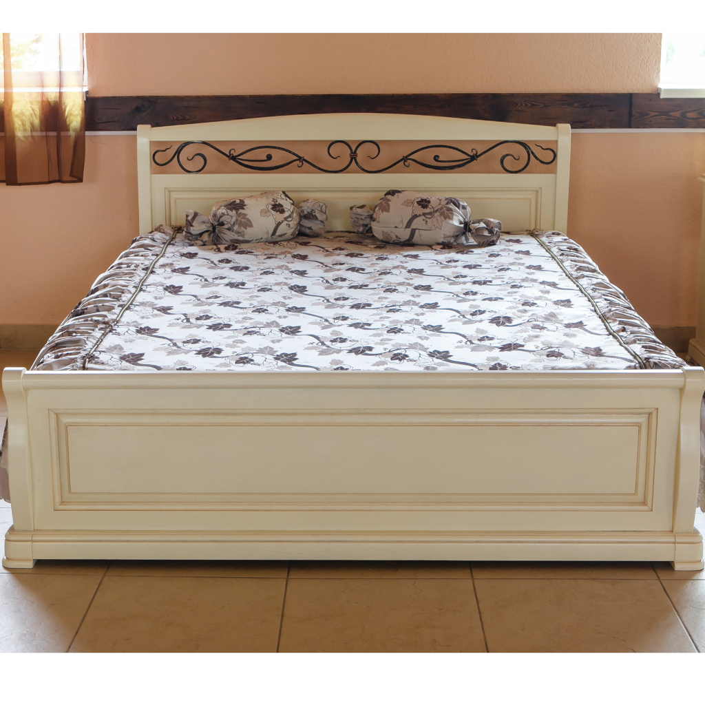 Victoria-new_bed3